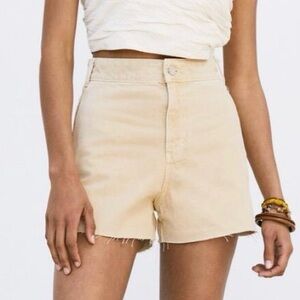 Zara high waisted cream short Size 34